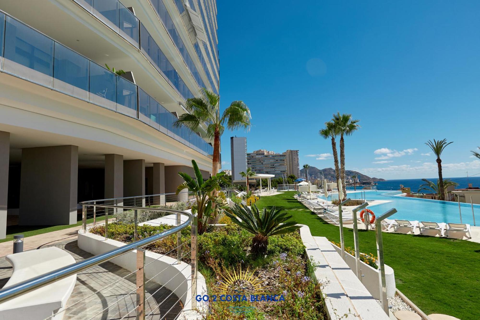 Sunset Cliffs Deluxe Apartment เบนิดอร์ม ภายนอก รูปภาพ