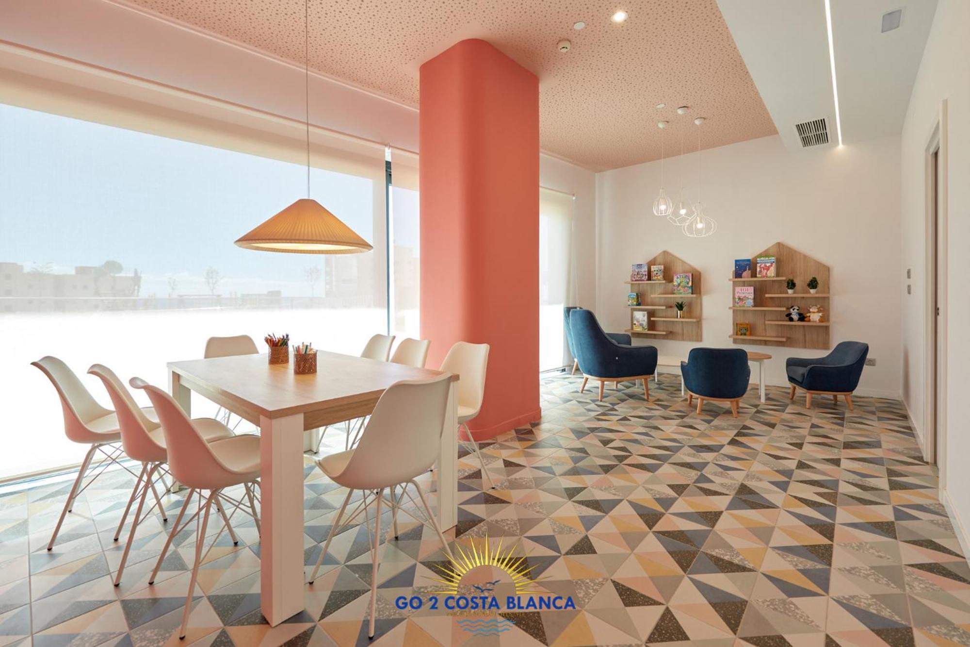 Sunset Cliffs Deluxe Apartment เบนิดอร์ม ภายนอก รูปภาพ